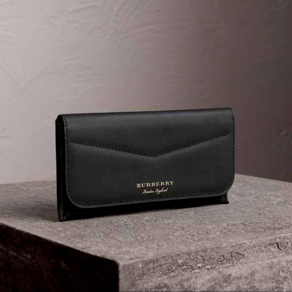 BRAND NEW BURBERRY Trench Leather Envelope Wallet